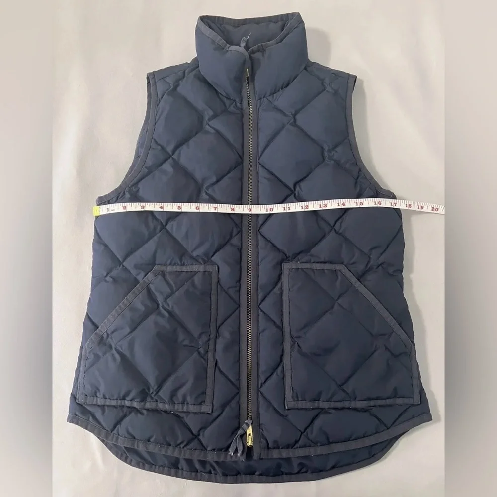 J. CREW Navy Blue Excursion quilted down full‎ zip puffer vest Women's Sz XS